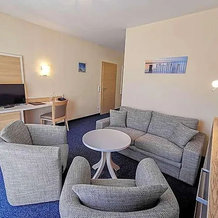 Wald-Hotel 3*