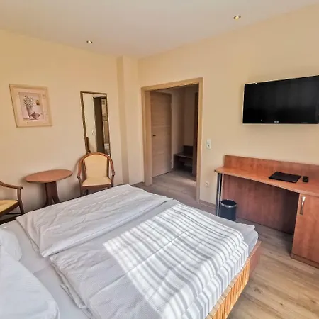 Wald-hotel Sellin (Rugen)
