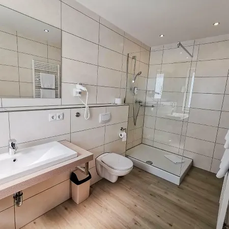 Wald-hotel فندق